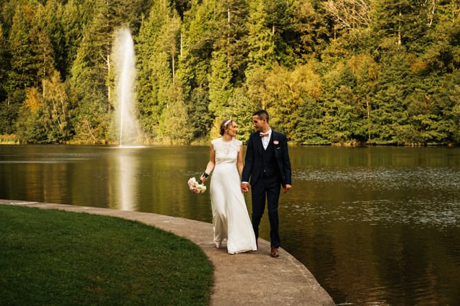 sneak peek canada lodge and lake wedding photography 2020