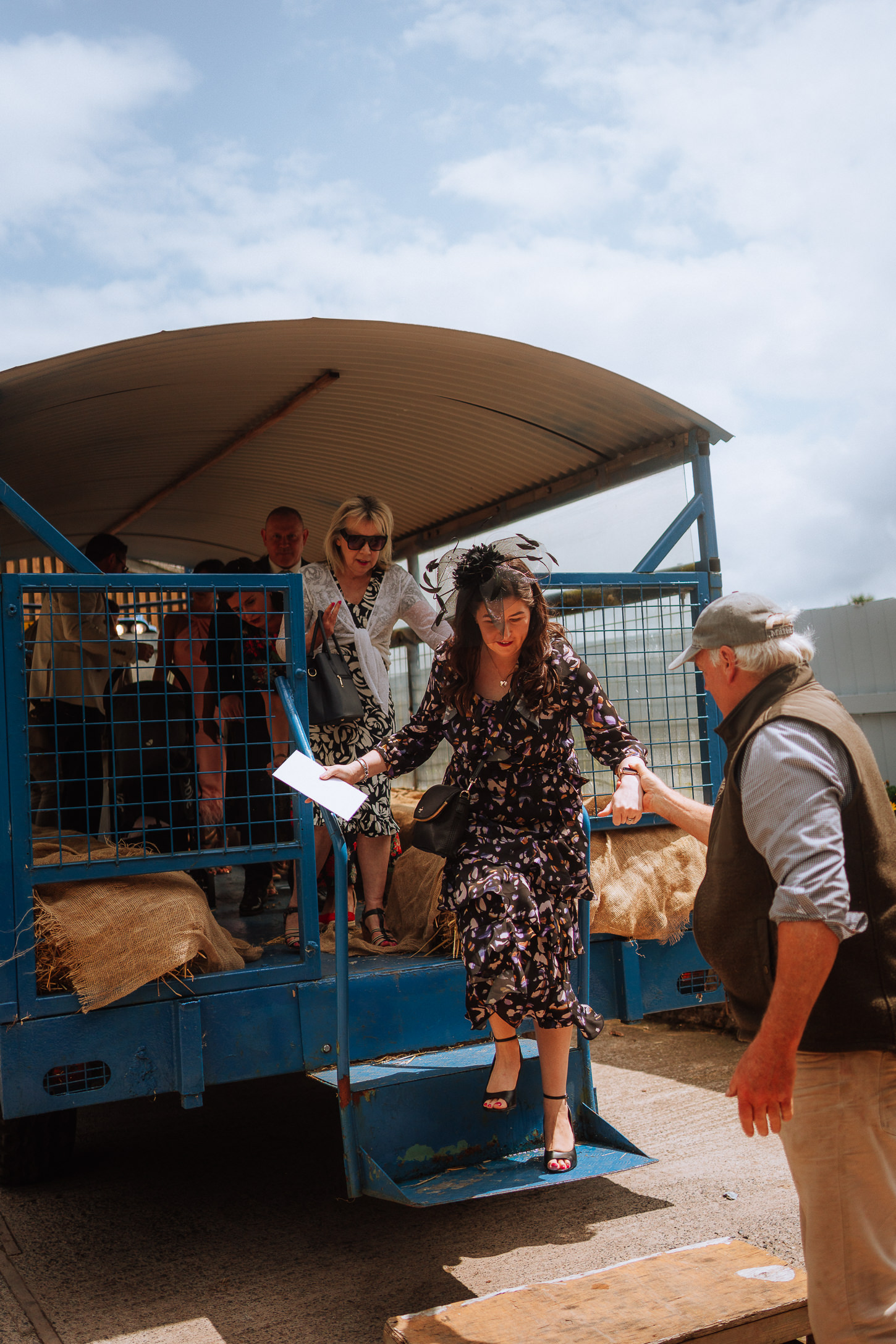 DAWN DAVID SUGAR LOAF BARN WEDDING PHOTOGRAPHY 001