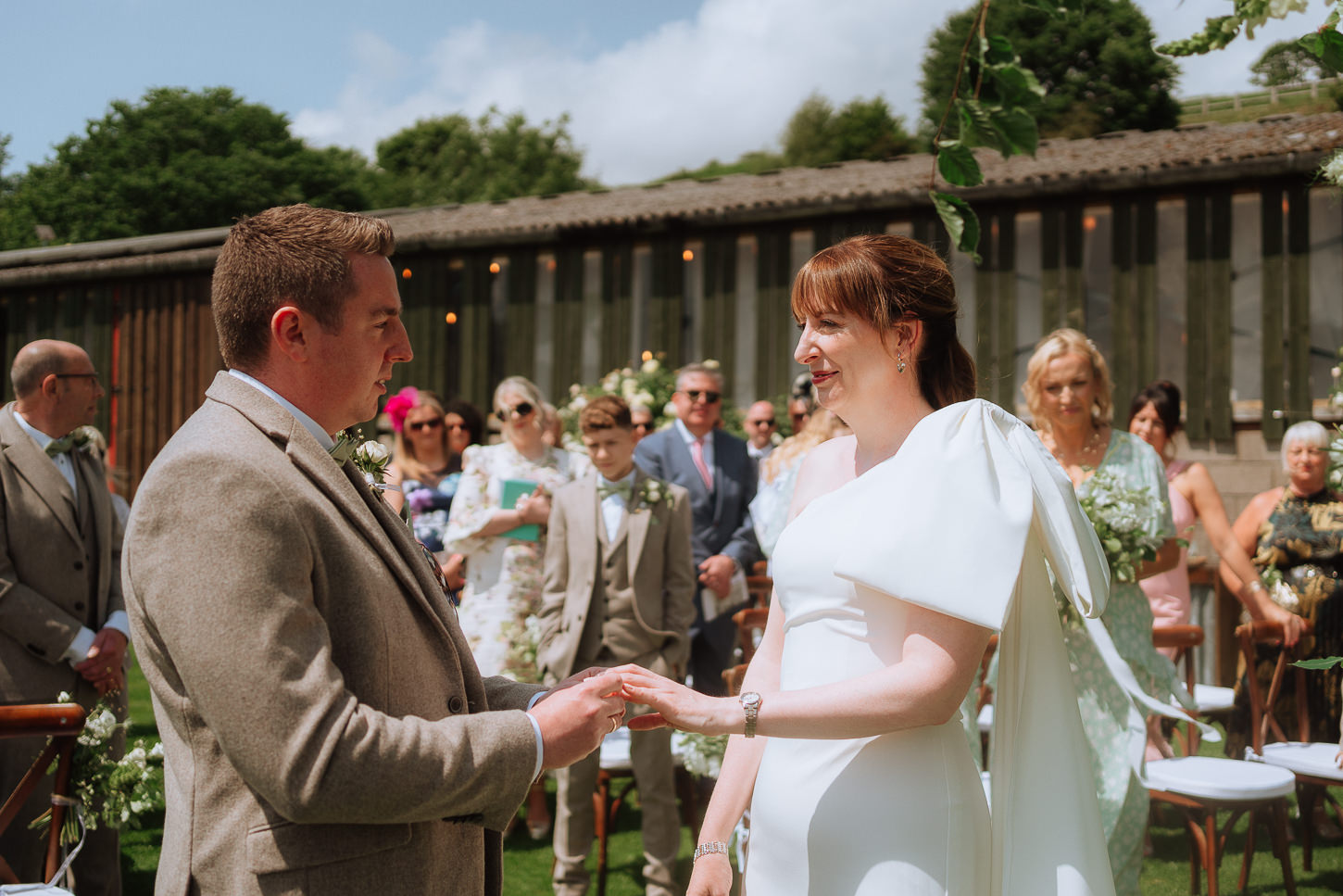 DAWN DAVID SUGAR LOAF BARN WEDDING PHOTOGRAPHY 005