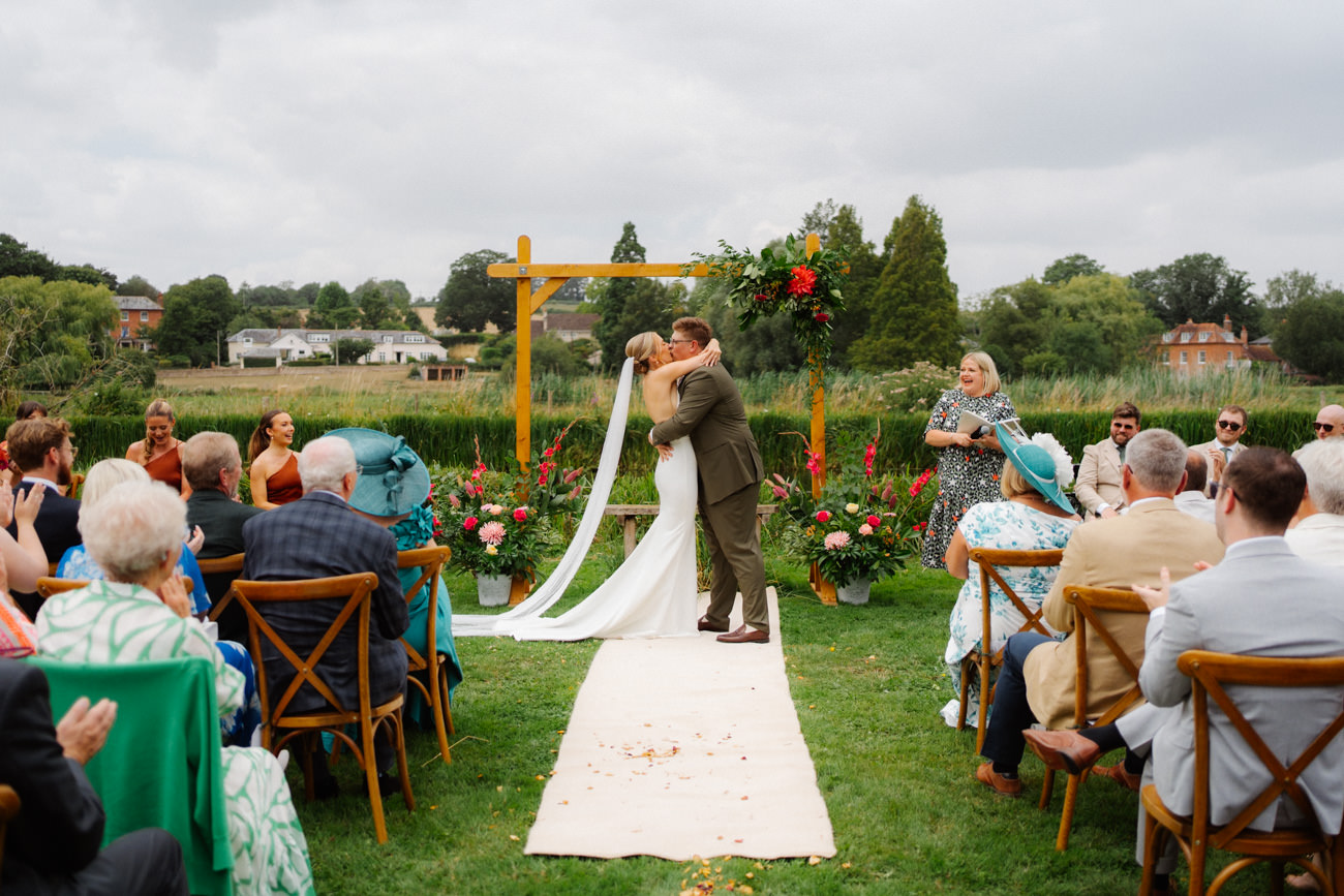 STOCKBRIDGE HAMPSHIRE WEDDING PHOTOGRAPHY 007