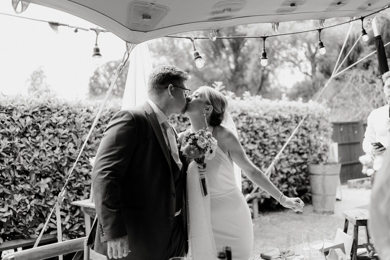STOCKBRIDGE HAMPSHIRE WEDDING PHOTOGRAPHY 013