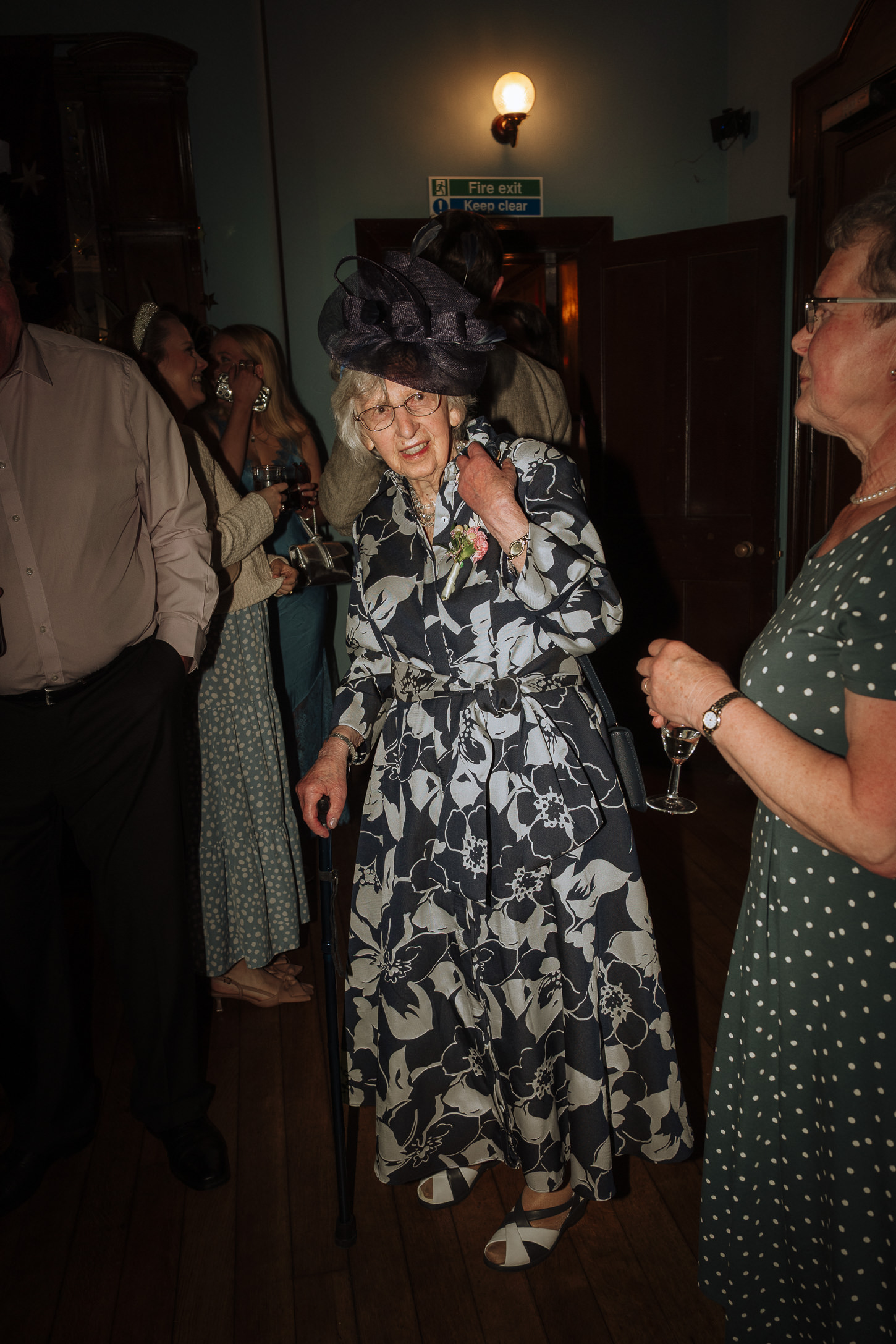 PREVIEWS LUCY GEORGE INSOLE COURT CARDIFF WEDDING 047