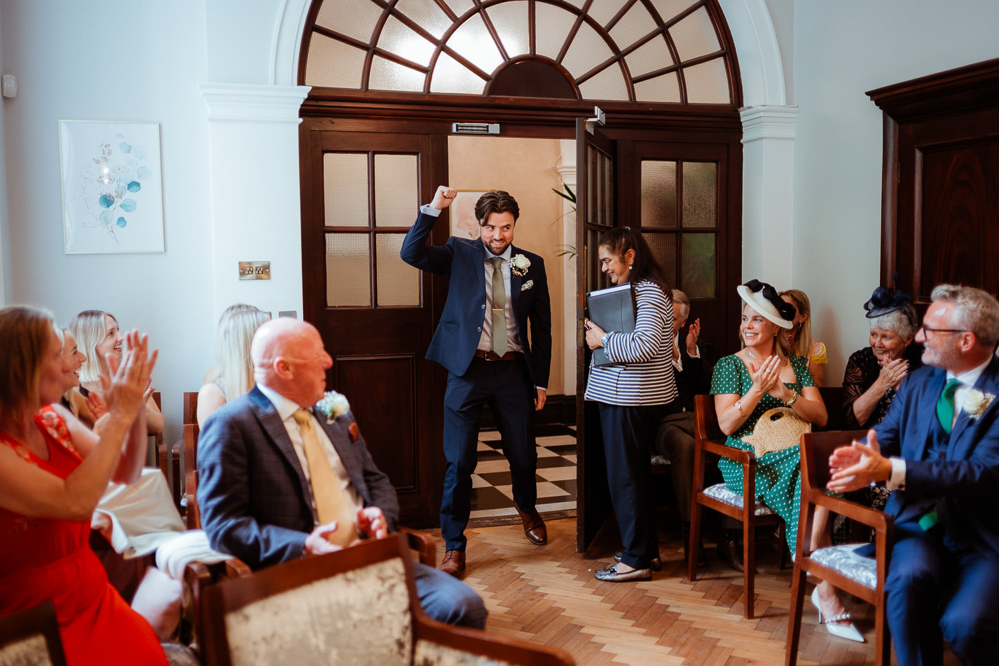 PREVIEW LOUISE WAYNE CHELSEA OLD TOWN HALL WEDDING PHOTOGRAPHY LONDON 002