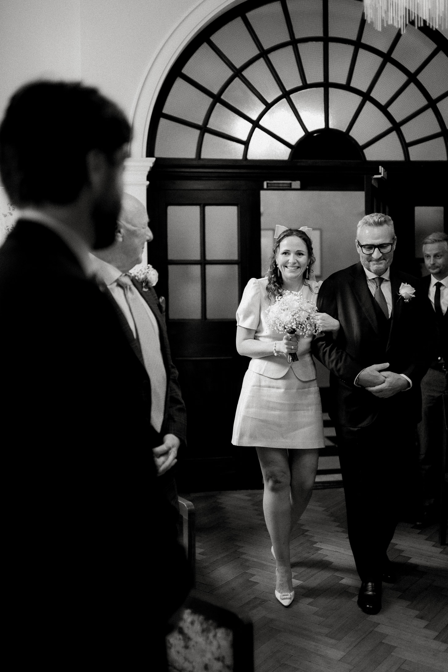 PREVIEW LOUISE WAYNE CHELSEA OLD TOWN HALL WEDDING PHOTOGRAPHY LONDON 003
