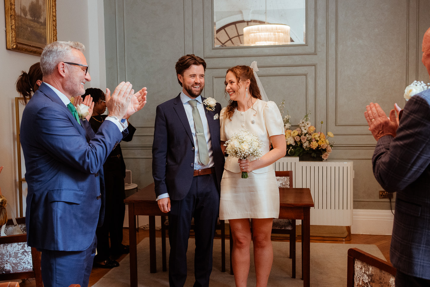 PREVIEW LOUISE WAYNE CHELSEA OLD TOWN HALL WEDDING PHOTOGRAPHY LONDON 009