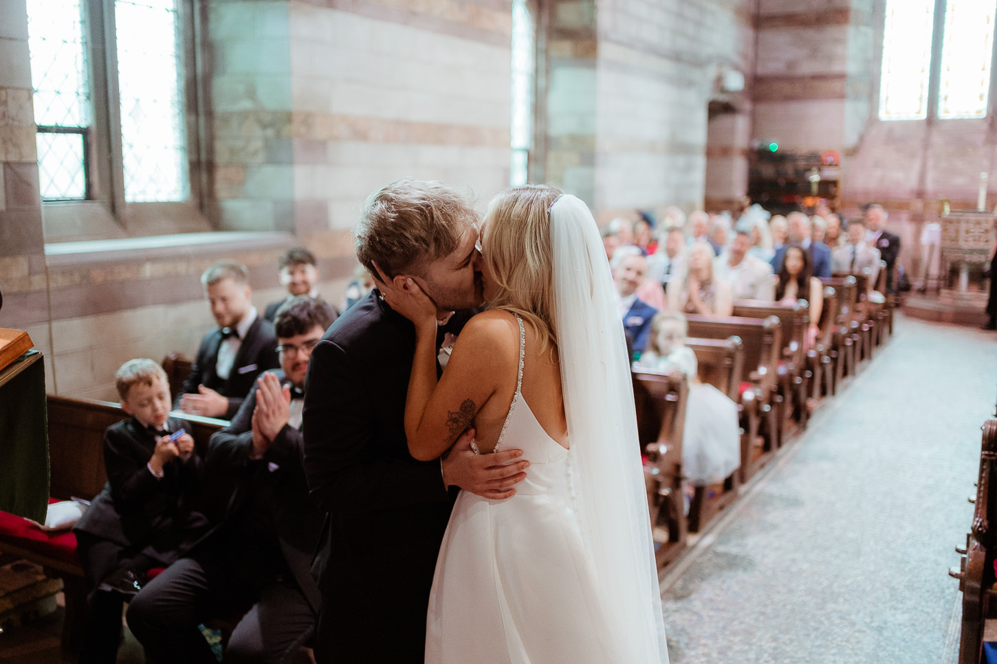 ALICE NIALL THE OLD HOUSE 1147 WEDDING PHOTOGRAPHY 007
