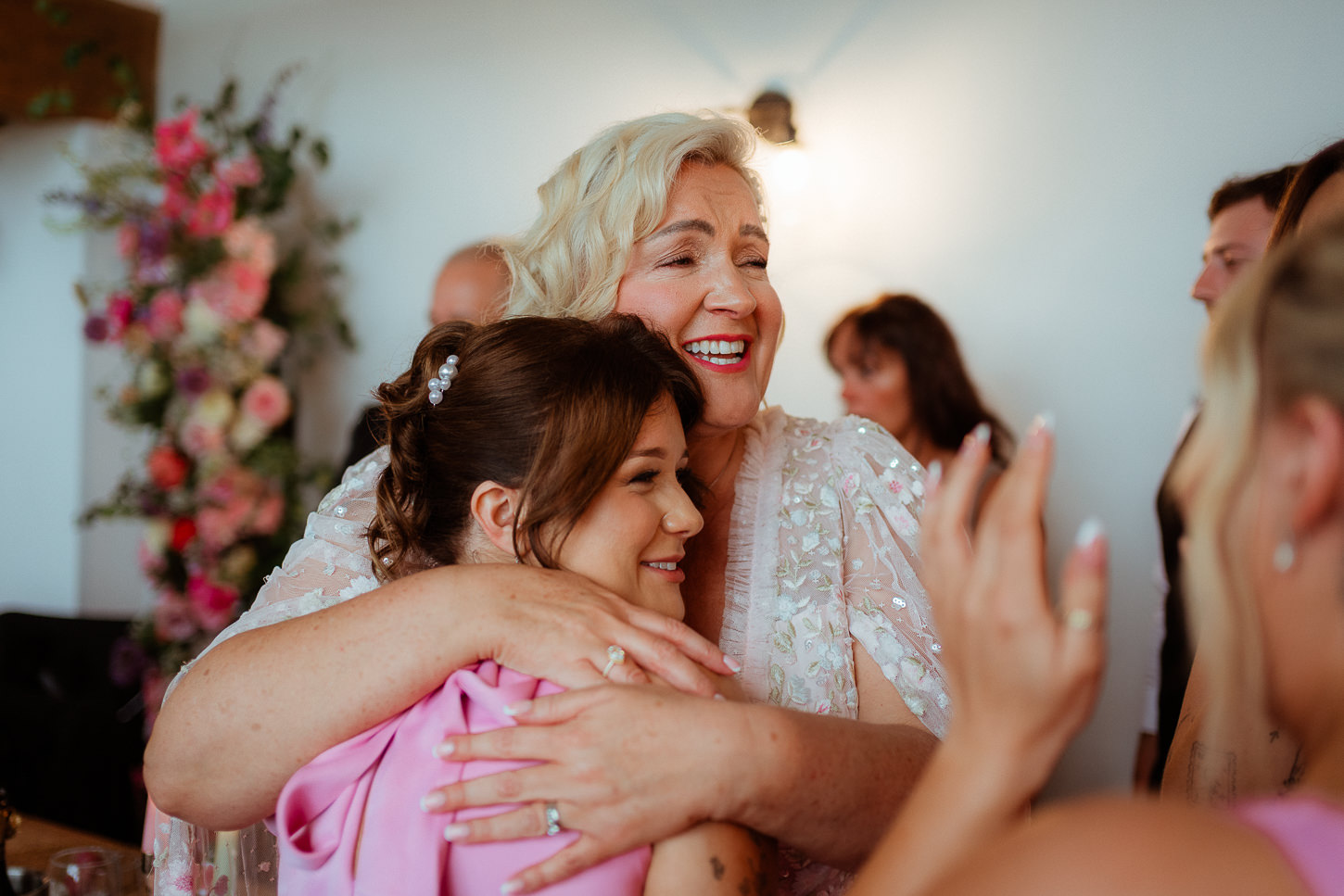 ALICE NIALL THE OLD HOUSE 1147 WEDDING PHOTOGRAPHY 025