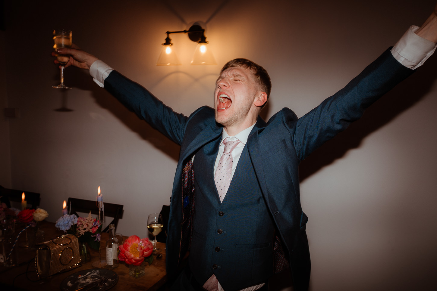 ALICE NIALL THE OLD HOUSE 1147 WEDDING PHOTOGRAPHY 043