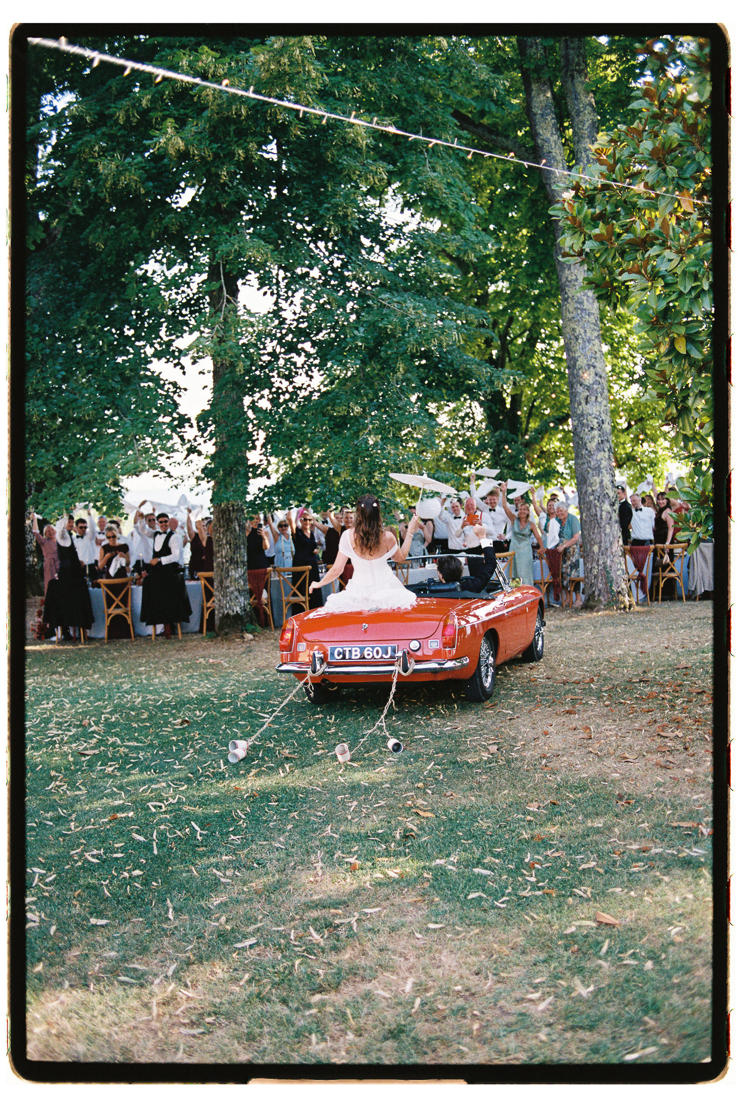 LOUISE WAYNE PREVIEW WEDDING FILM PHOTOGRAPHY CHATEAU DE CAZENAC 014