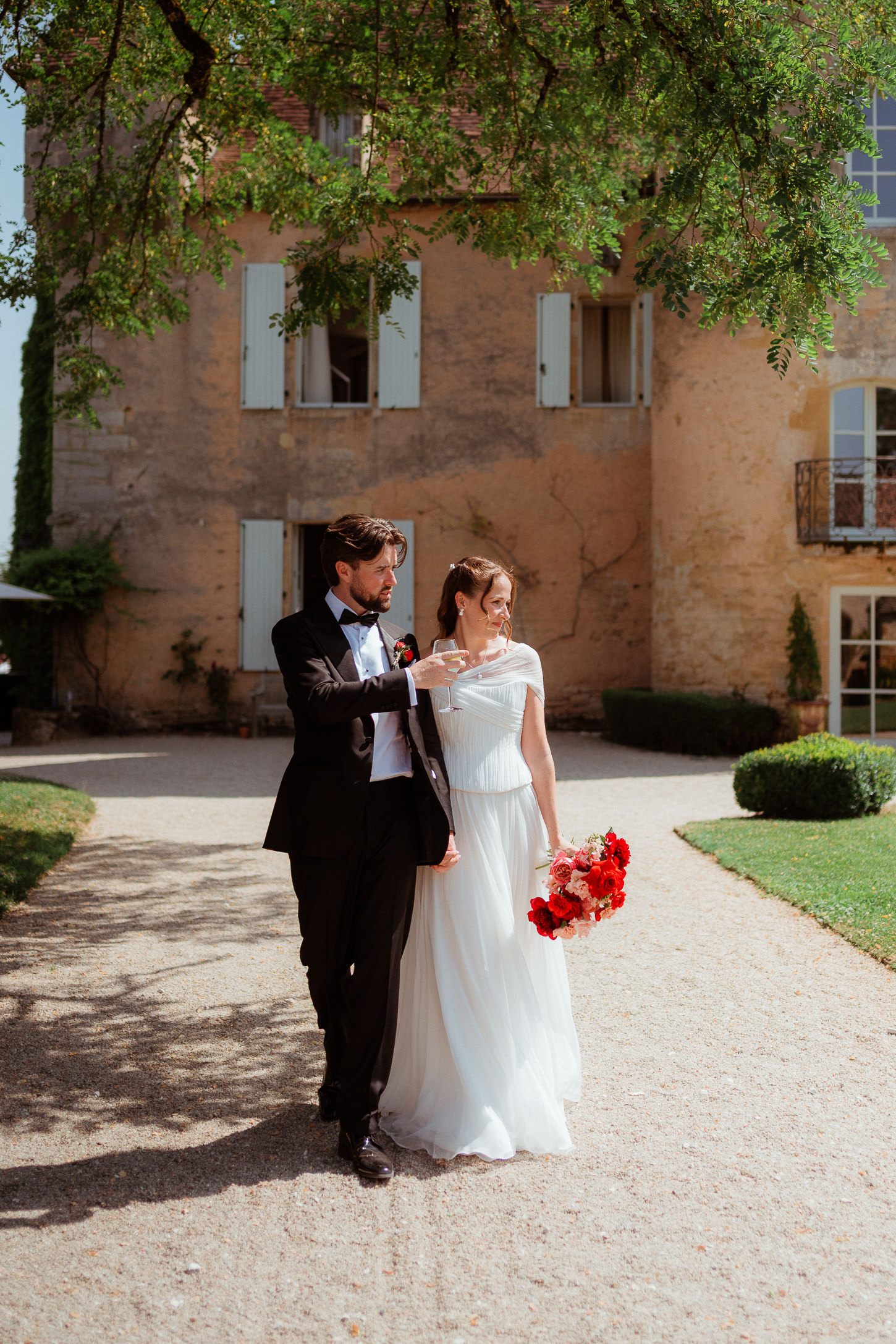 LOUISE WAYNE CHATEAU DE CAZENAC WEDDING PHOTOGRAPHY DORDOGNE FRANCE 009