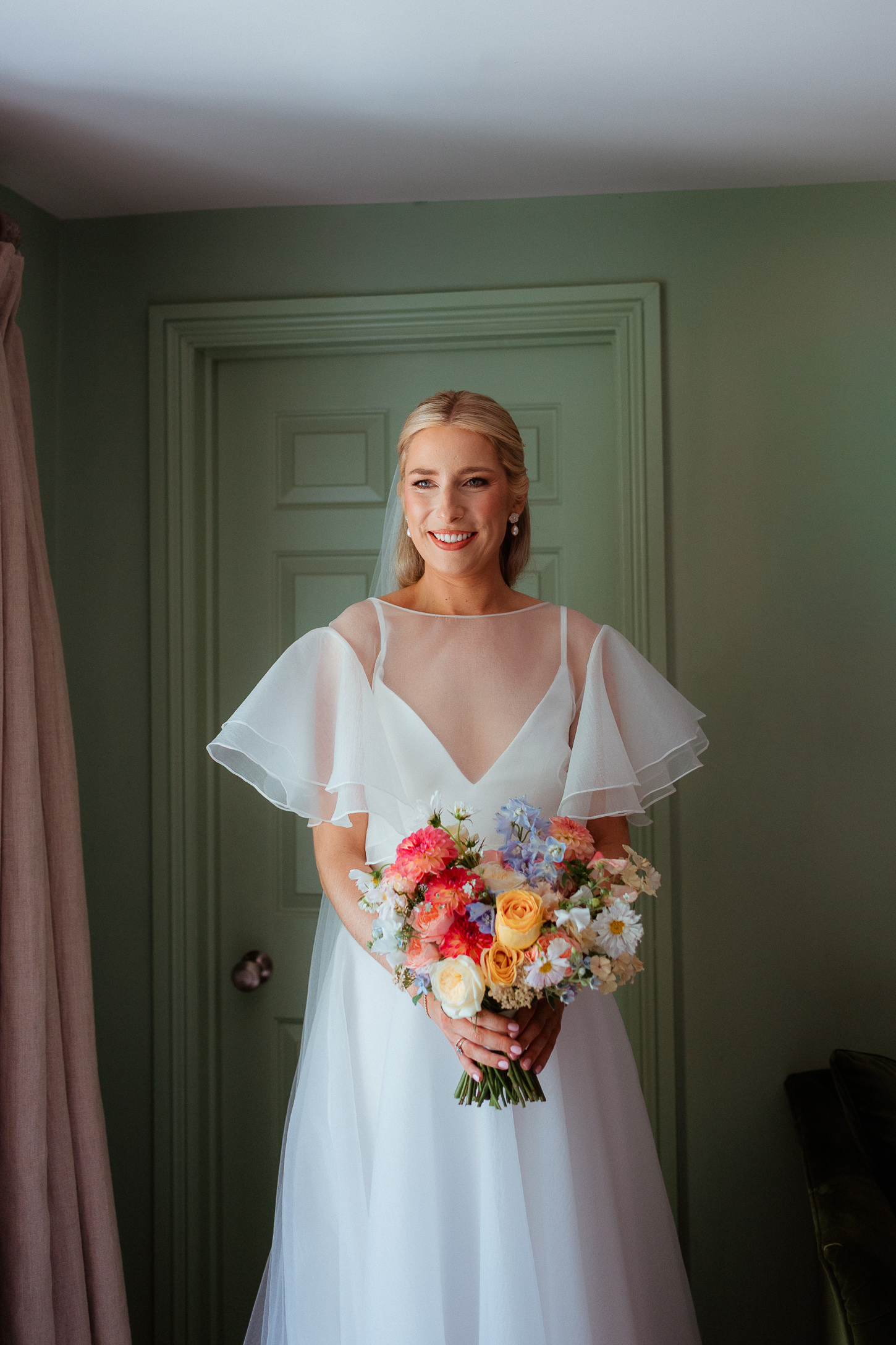 MADDY CIAN OLD GORE BARN COTWSOLDS WEDDING PHOTOGRAPHY 001