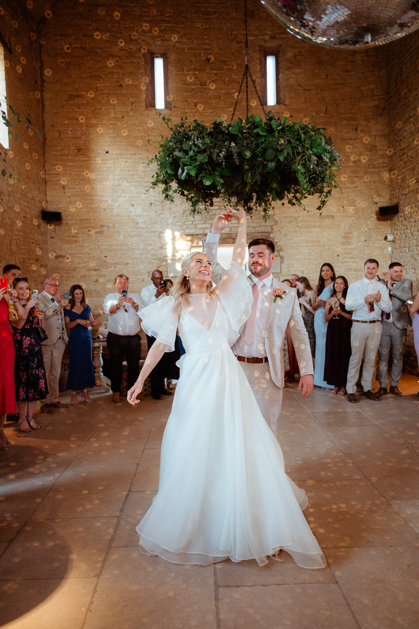 MADDY CIAN OLD GORE BARN COTWSOLDS WEDDING PHOTOGRAPHY 033