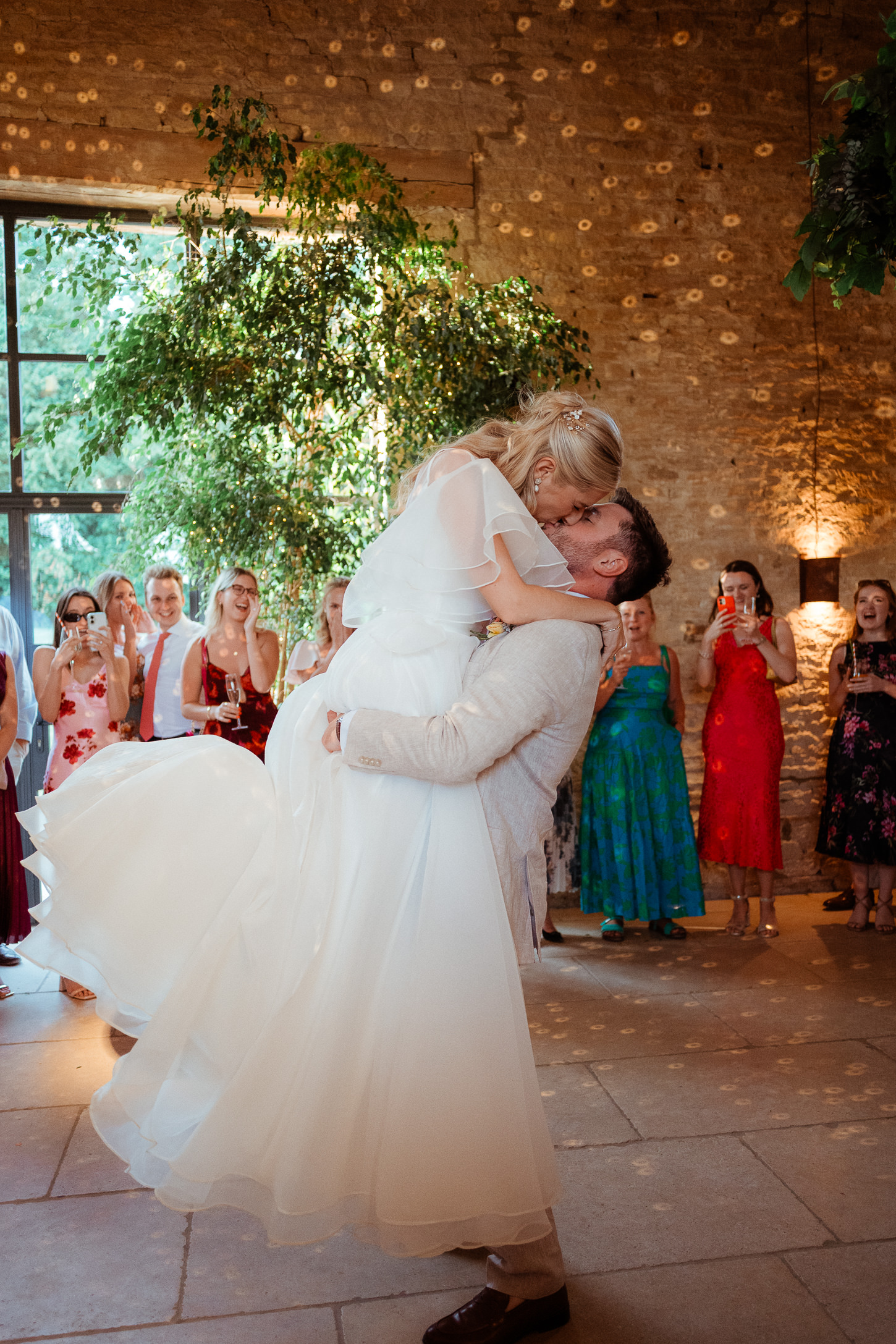MADDY CIAN OLD GORE BARN COTWSOLDS WEDDING PHOTOGRAPHY 034