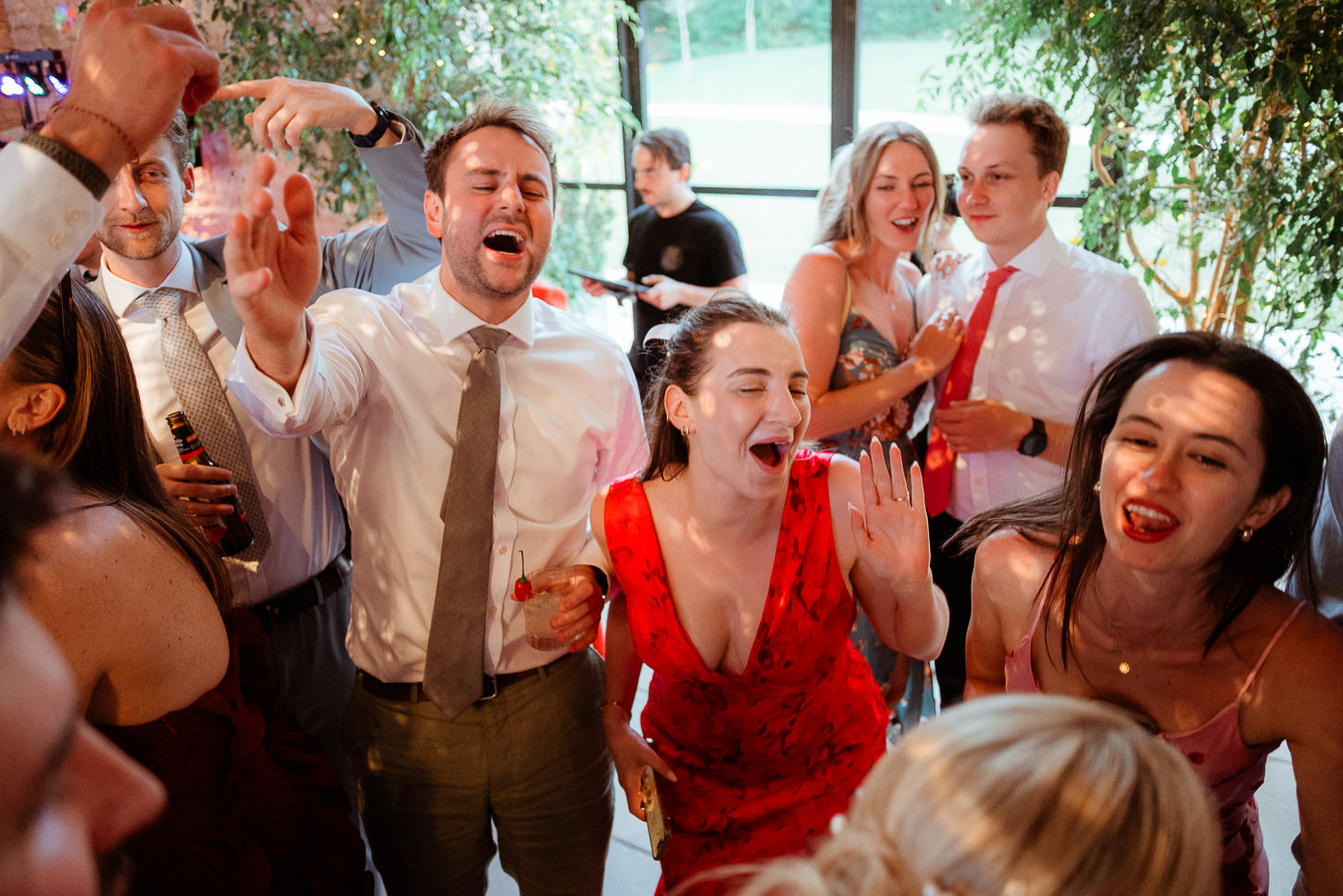 MADDY CIAN OLD GORE BARN COTWSOLDS WEDDING PHOTOGRAPHY 035