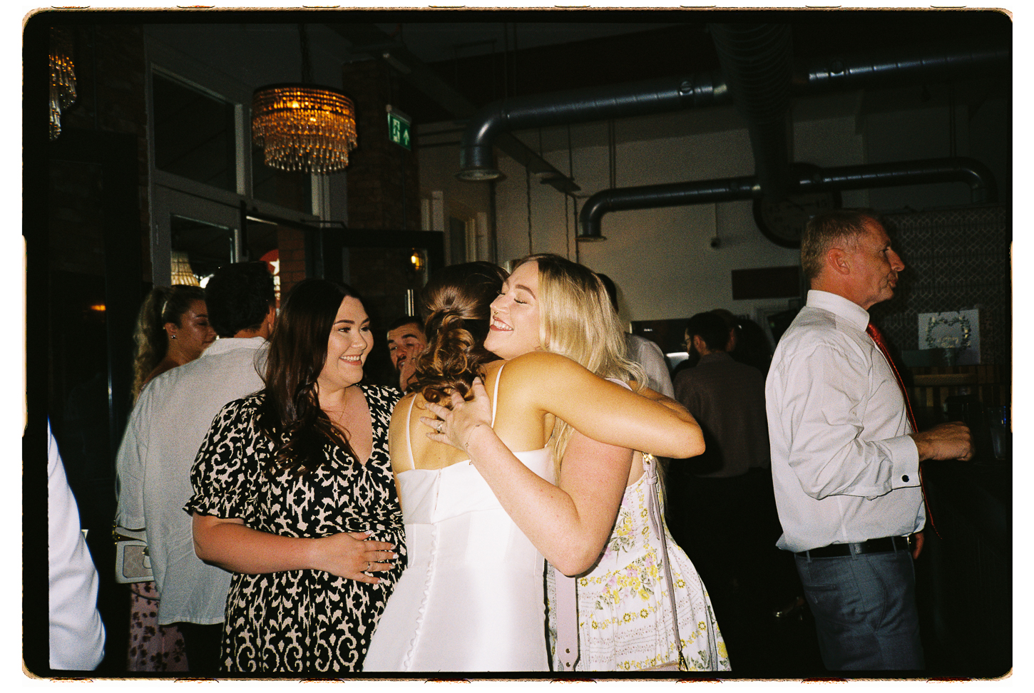 PREVIEWS FILM PHOTOS KATE CRAIG 004