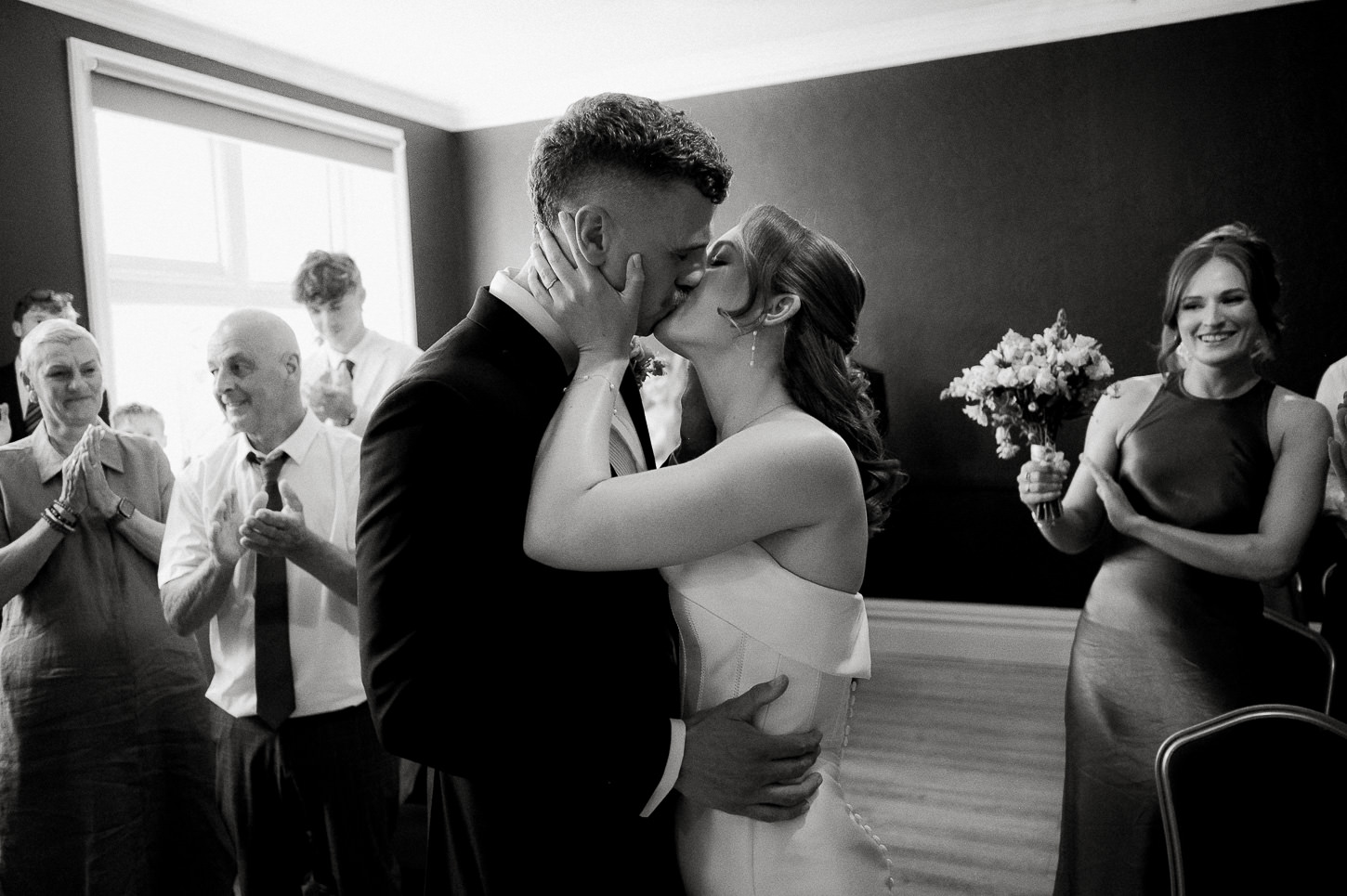 KATE CRAIG INSOLE COURT CARDIFF PENARTH WEDDING PHOTOGRAPHY 003
