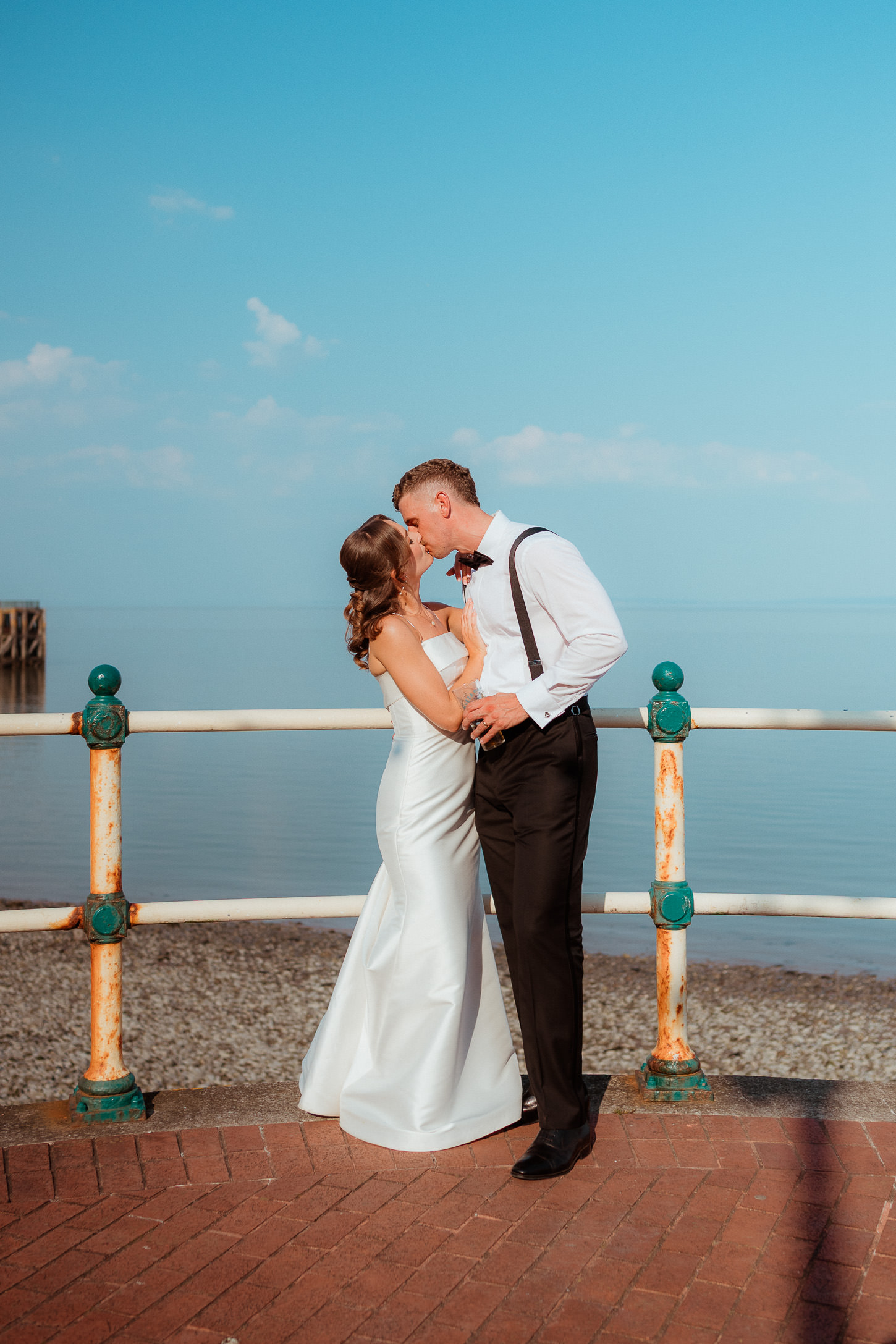 KATE CRAIG INSOLE COURT CARDIFF PENARTH WEDDING PHOTOGRAPHY 010