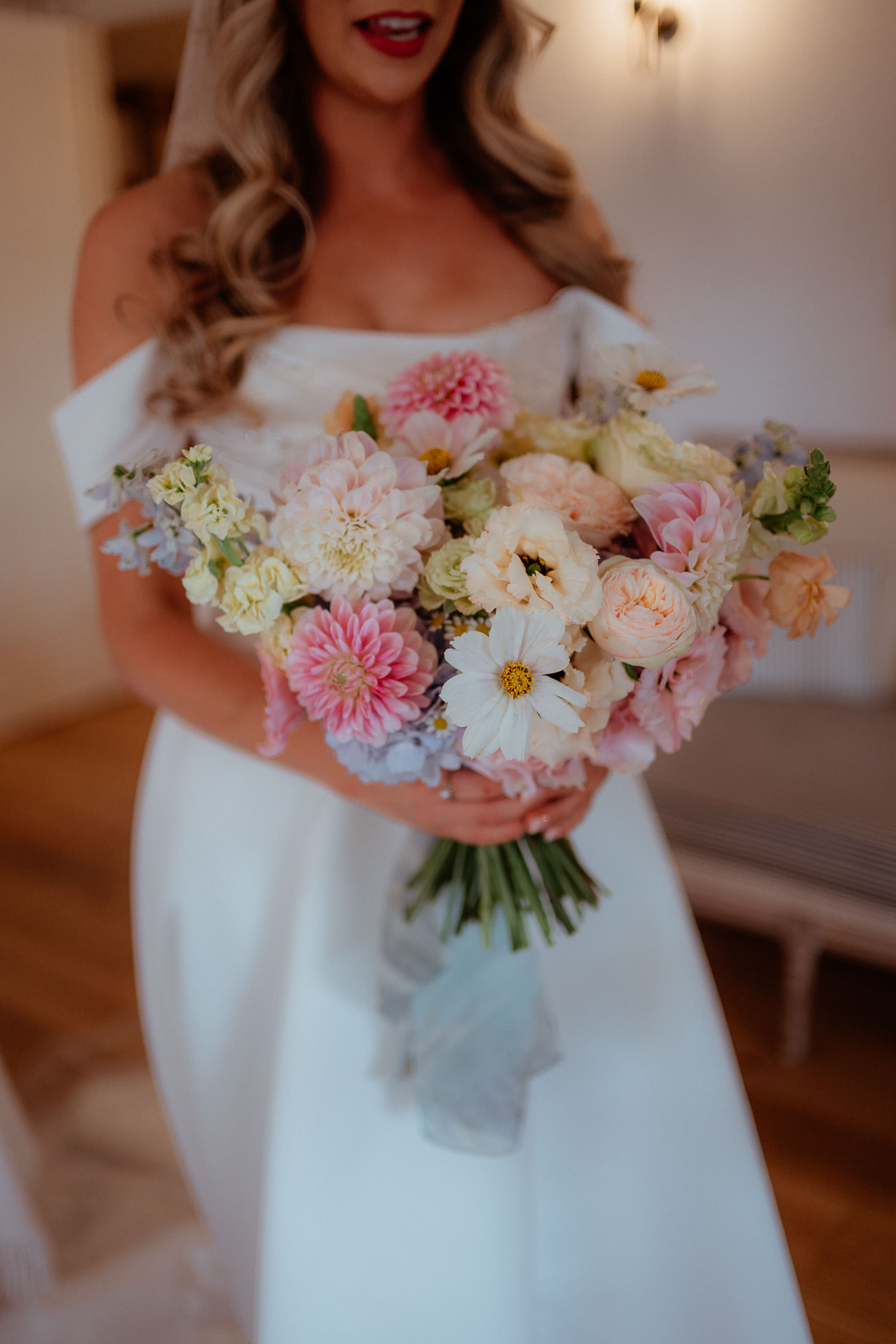 PREVIEWS MOLLY JORDAN LLANTILIO HOUSE WEDDING PHOTOGRAPHY 003