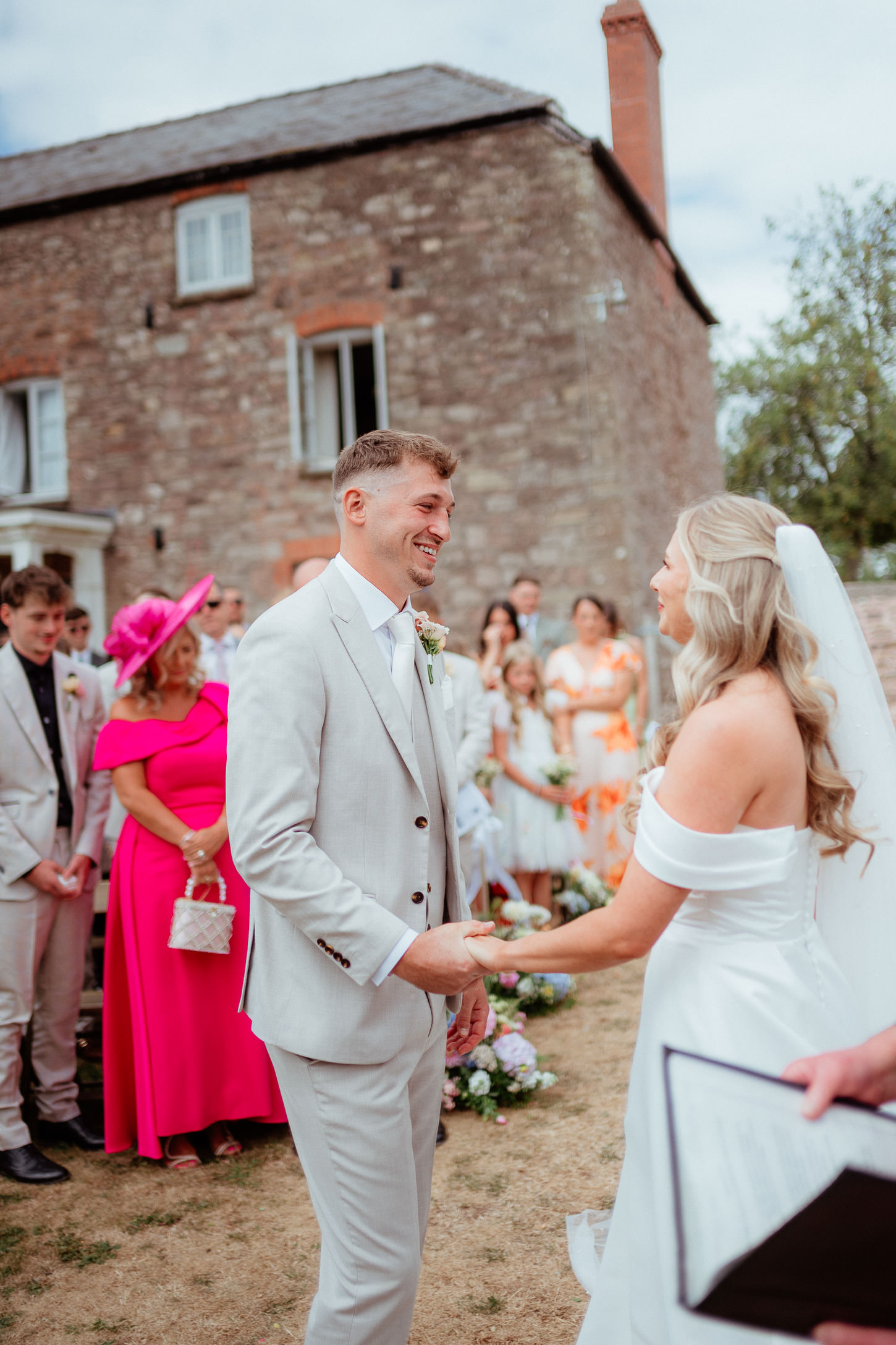 PREVIEWS MOLLY JORDAN LLANTILIO HOUSE WEDDING PHOTOGRAPHY 008