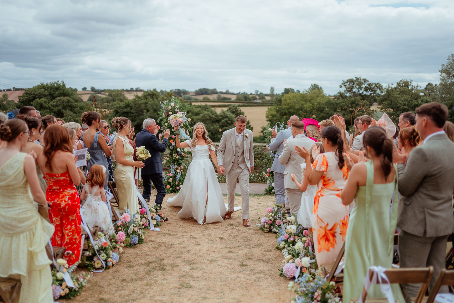 PREVIEWS MOLLY JORDAN LLANTILIO HOUSE WEDDING PHOTOGRAPHY 013