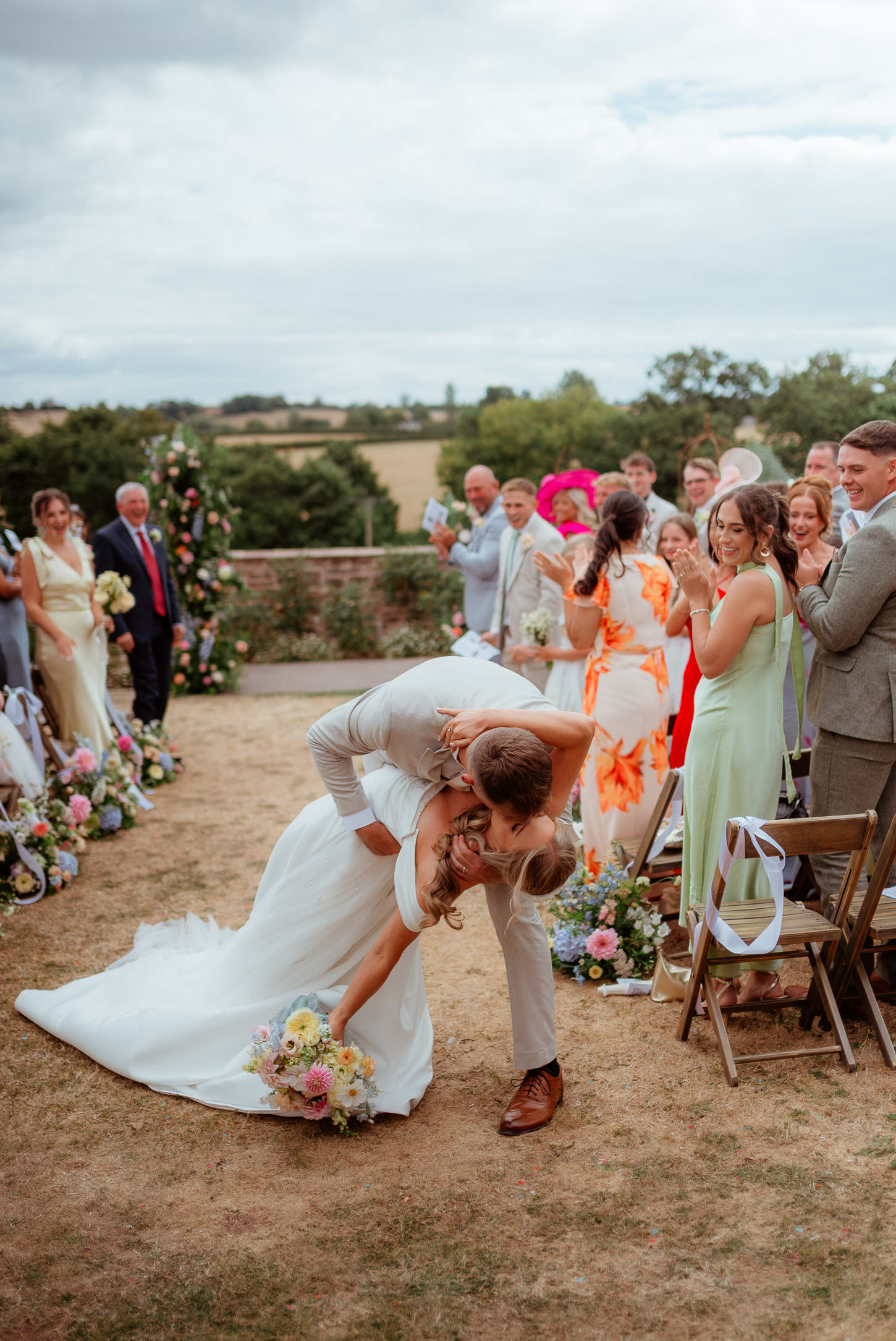 PREVIEWS MOLLY JORDAN LLANTILIO HOUSE WEDDING PHOTOGRAPHY 014