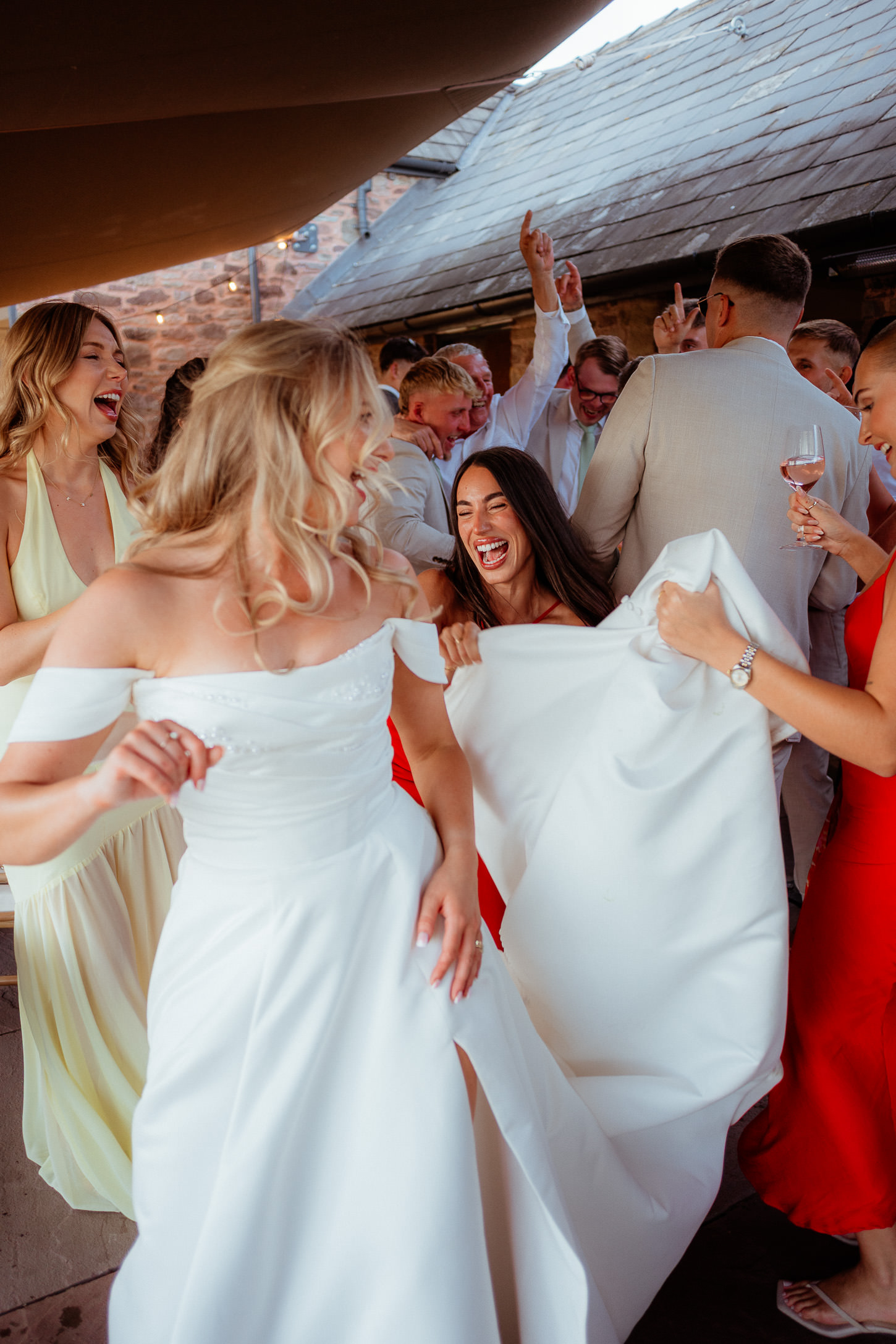 PREVIEWS MOLLY JORDAN LLANTILIO HOUSE WEDDING PHOTOGRAPHY 031