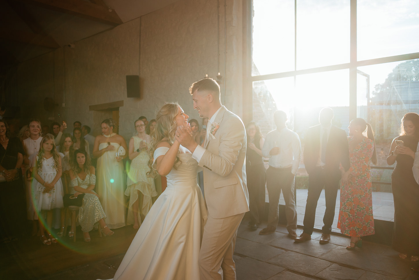 PREVIEWS MOLLY JORDAN LLANTILIO HOUSE WEDDING PHOTOGRAPHY 039