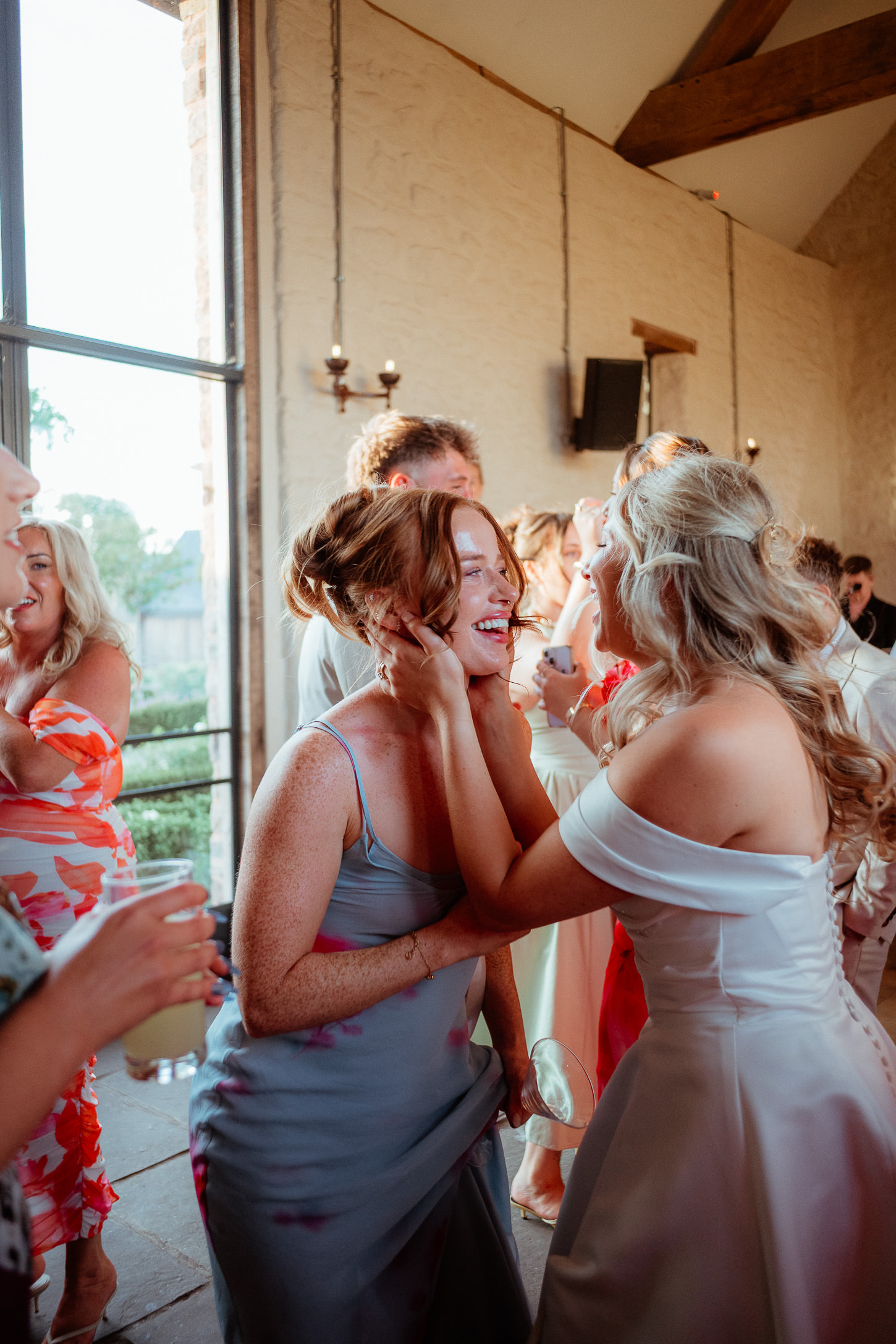 PREVIEWS MOLLY JORDAN LLANTILIO HOUSE WEDDING PHOTOGRAPHY 041