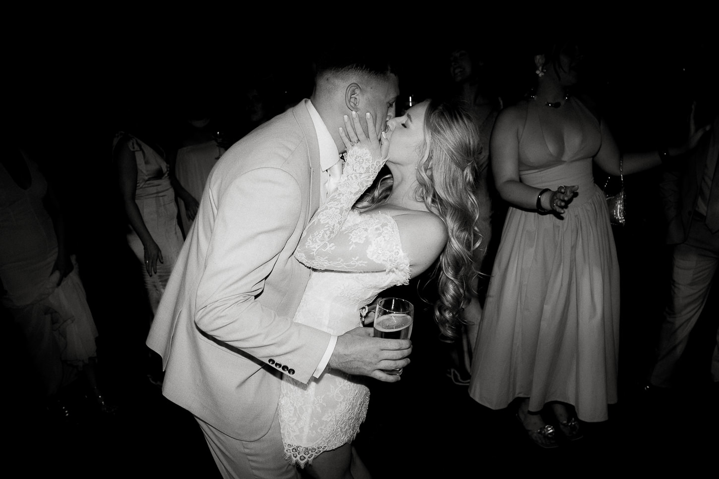 PREVIEWS MOLLY JORDAN LLANTILIO HOUSE WEDDING PHOTOGRAPHY 050