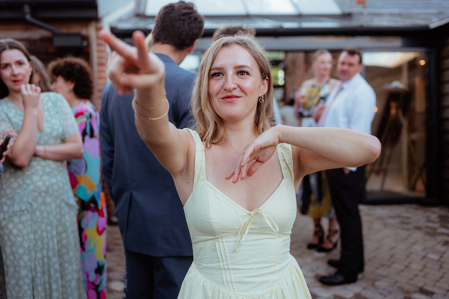 JOSIE KIERAN THE RIDGEWAY BARNS WILTSHIRE WEDDING PHOTOGRAPHY 027