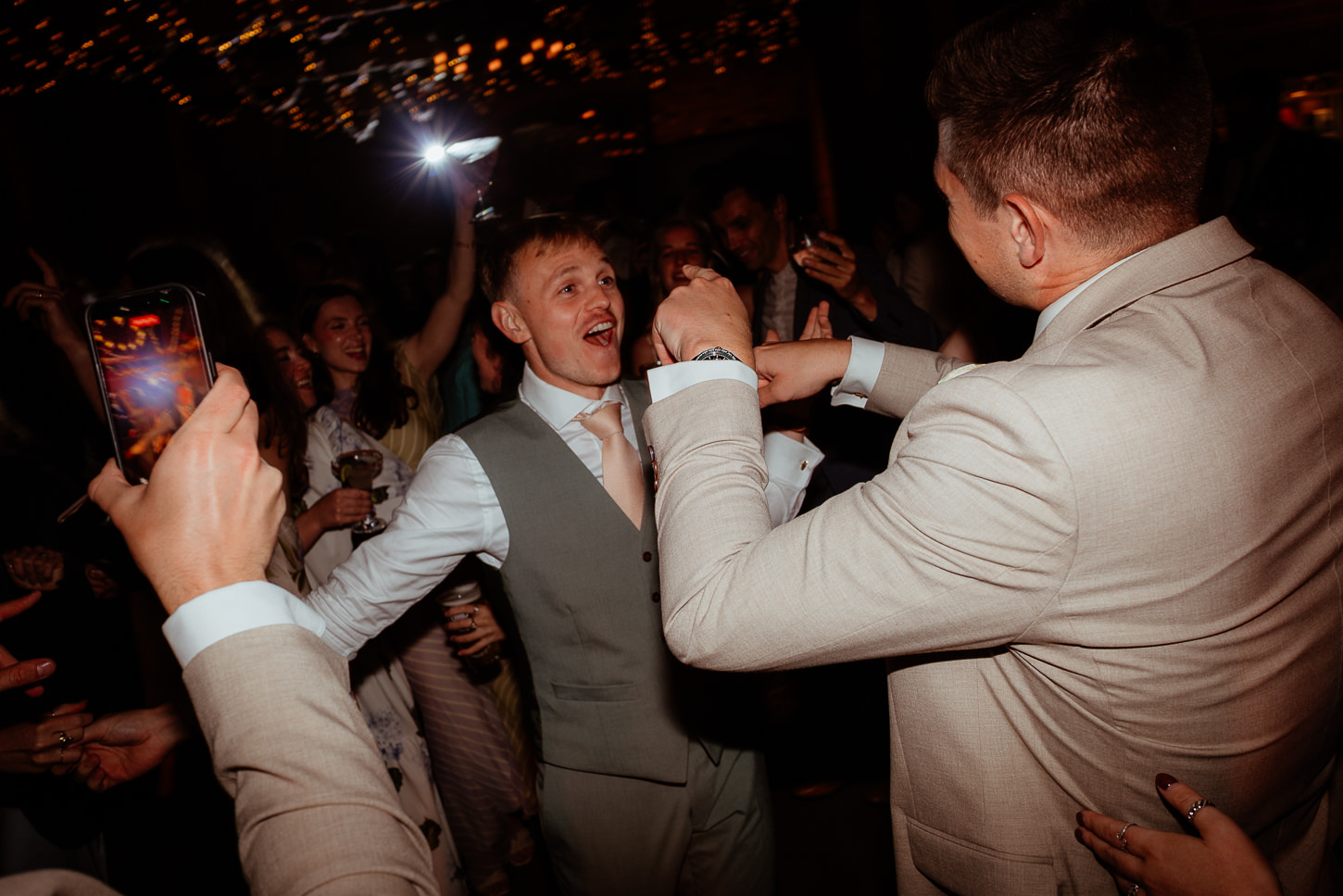 JOSIE KIERAN THE RIDGEWAY BARNS WILTSHIRE WEDDING PHOTOGRAPHY 036