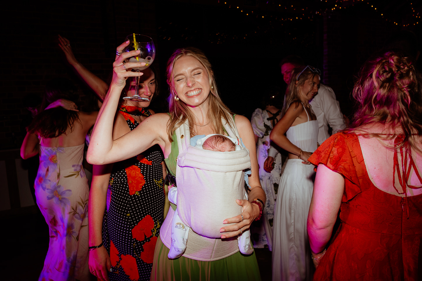 JOSIE KIERAN THE RIDGEWAY BARNS WILTSHIRE WEDDING PHOTOGRAPHY 053