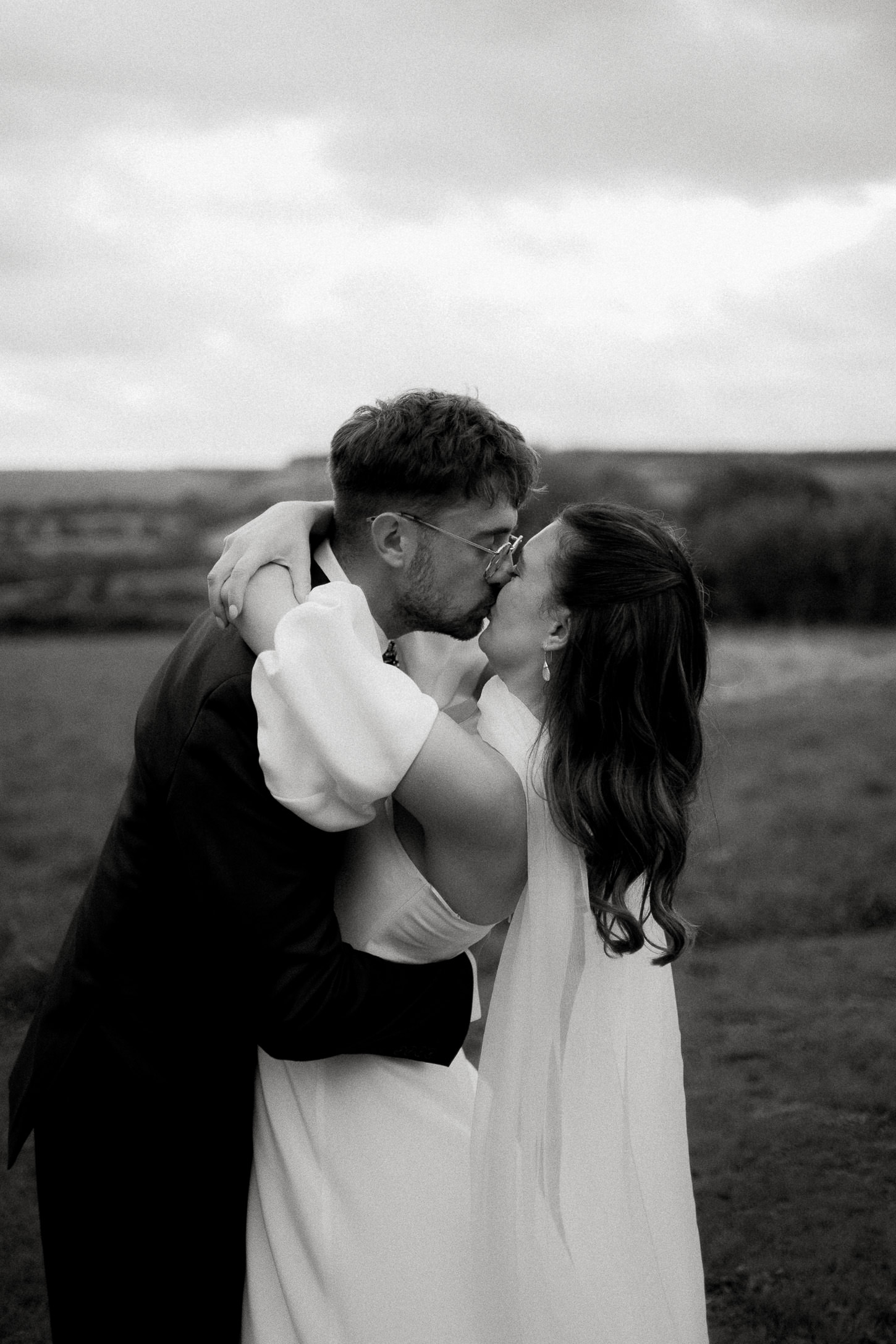 PREVIEWS MOLLY JAMIE THE OLD HOUSE 1147 WEDDING PHOTOGRAPHY 013