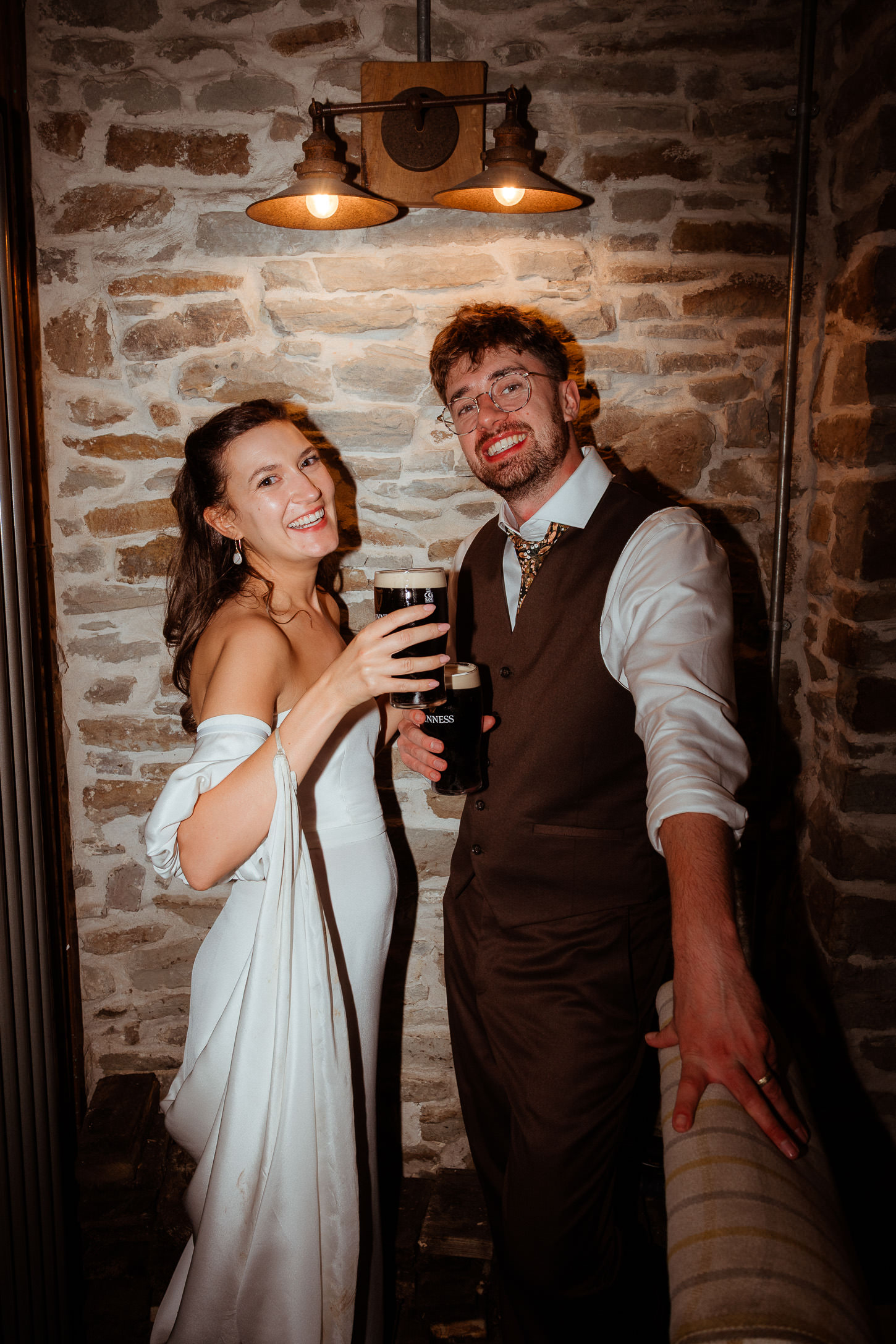 PREVIEWS MOLLY JAMIE THE OLD HOUSE 1147 WEDDING PHOTOGRAPHY 020
